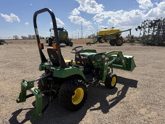 Image of John Deere 2305 equipment image 4