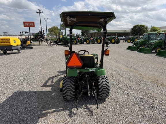 Image of John Deere 2305 equipment image 4