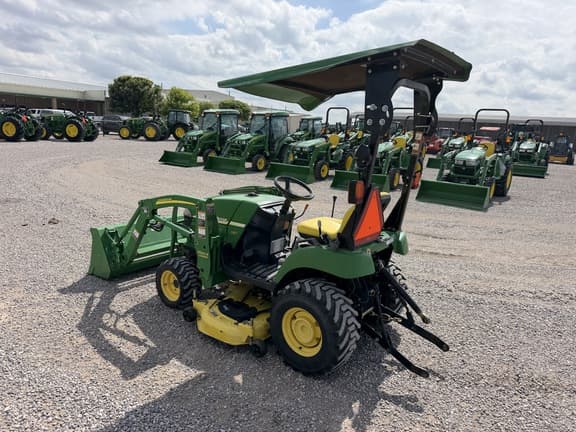 Image of John Deere 2305 equipment image 3