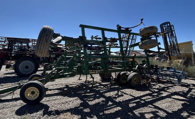 Image of John Deere 2410 equipment image 2