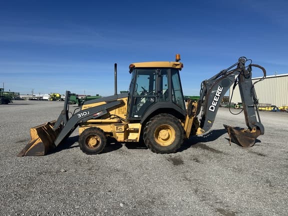 Image of John Deere 310J equipment image 1