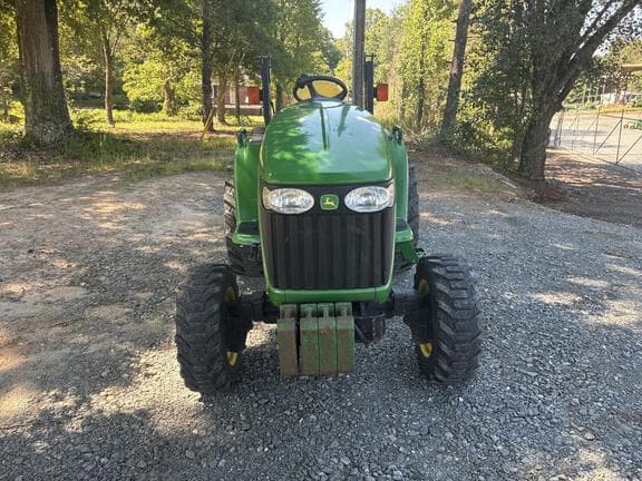 Image of John Deere 3320 equipment image 3