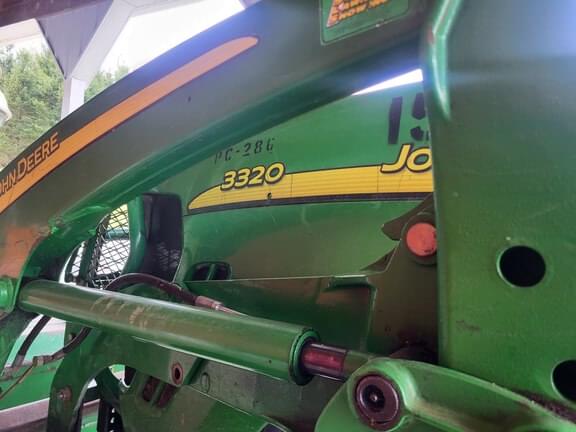 Image of John Deere 3320 equipment image 4