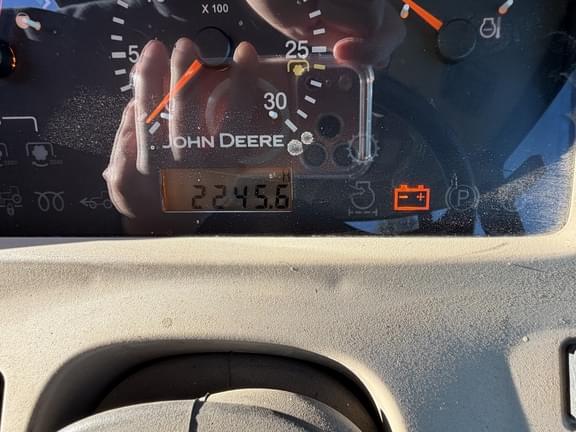 Image of John Deere 3720 equipment image 1