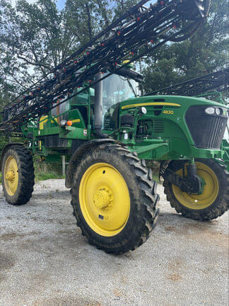 Image of John Deere 4830 Primary image
