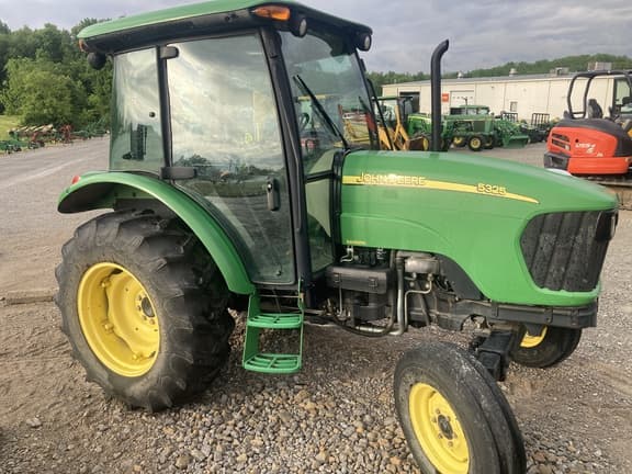 Image of John Deere 5325 equipment image 1