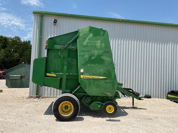 Image of John Deere 568 equipment image 3