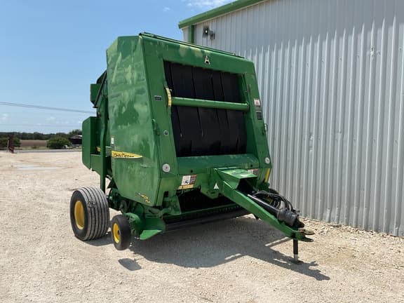 Image of John Deere 568 equipment image 4