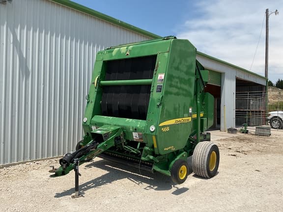 Image of John Deere 568 equipment image 1