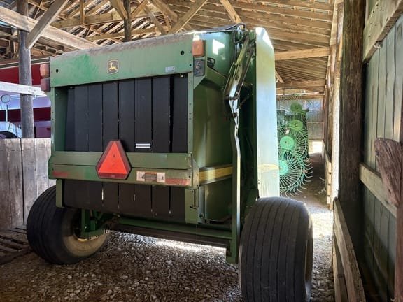 2007 John Deere 568 Equipment Image0