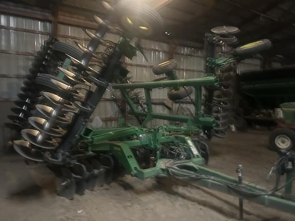 Image of John Deere 637 equipment image 4