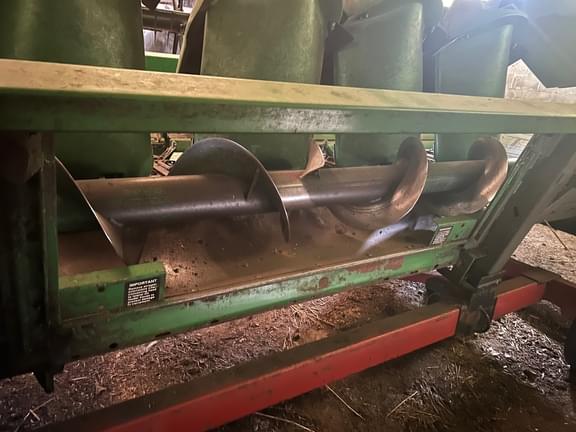 Image of John Deere 693 equipment image 4