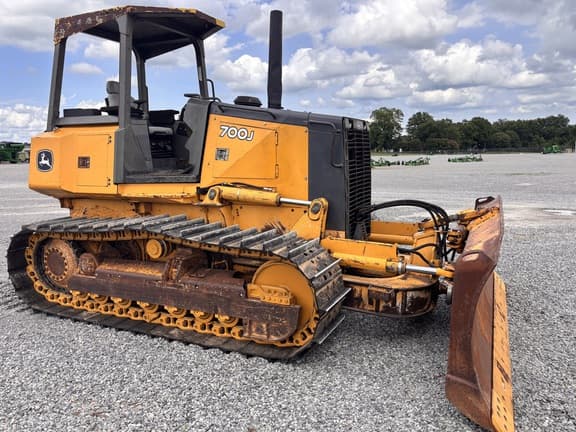 Image of John Deere 700J Primary image