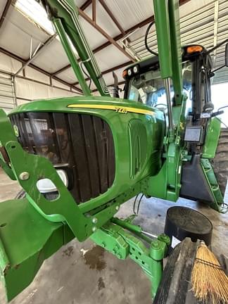 Image of John Deere 7220 equipment image 4
