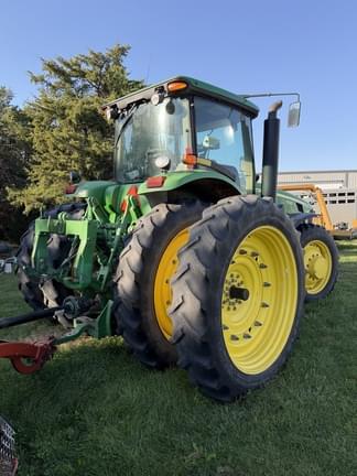 Image of John Deere 8130 equipment image 1