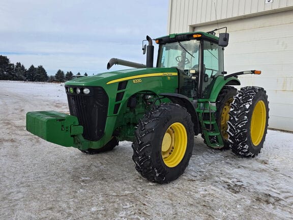 2007 John Deere 8330 Equipment Image0