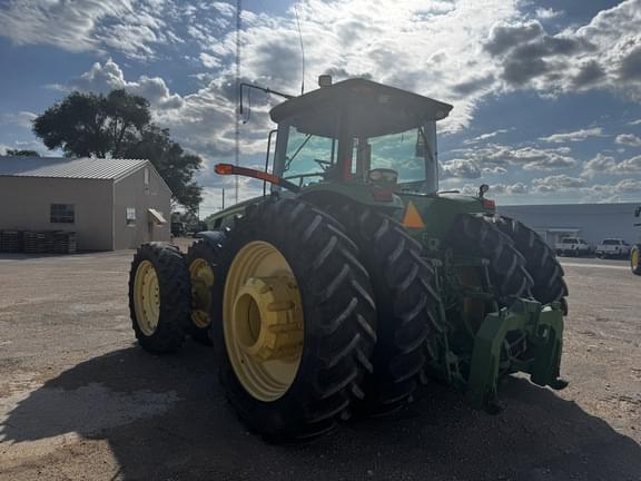 Image of John Deere 8530 equipment image 2