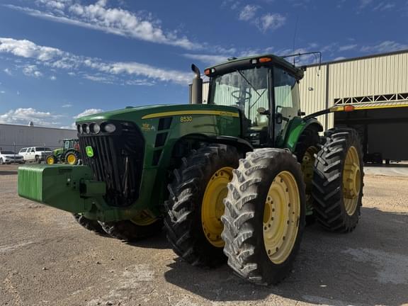 Image of John Deere 8530 Primary image