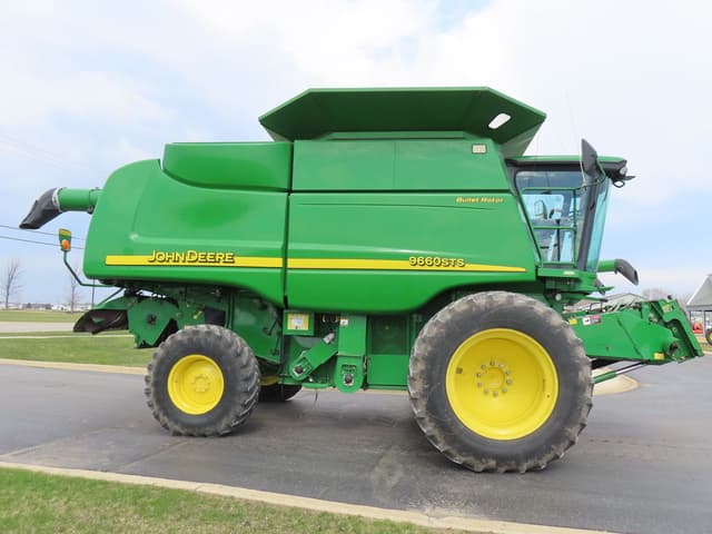 Image of John Deere 9660 STS equipment image 3
