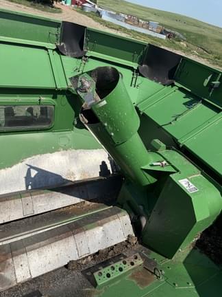 Image of John Deere 9760 STS equipment image 3