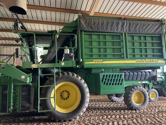 Image of John Deere 9996 Primary image