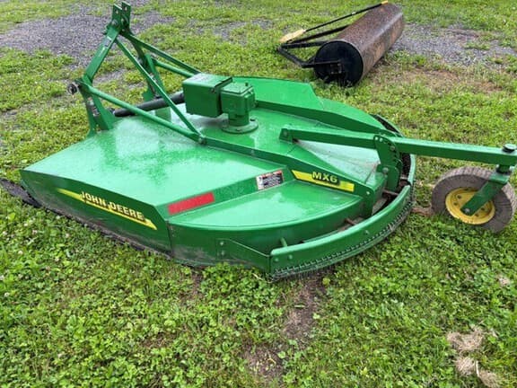 Image of John Deere MX6 equipment image 2