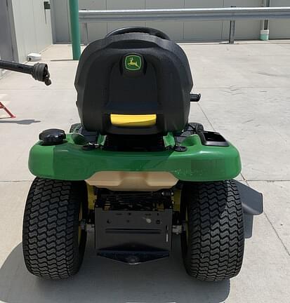 Image of John Deere X300 equipment image 3