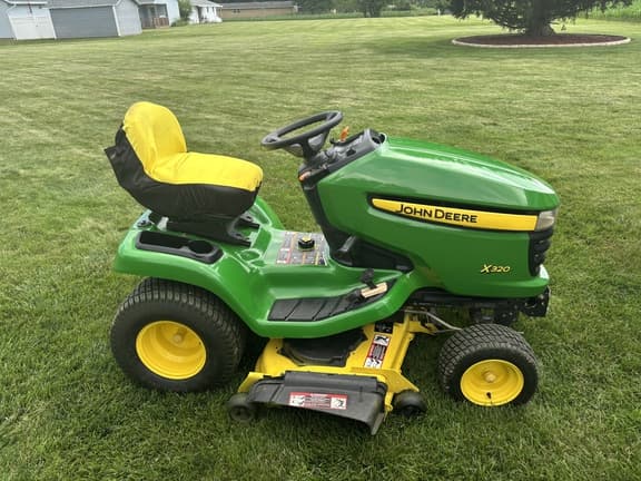 Image of John Deere X320 equipment image 2