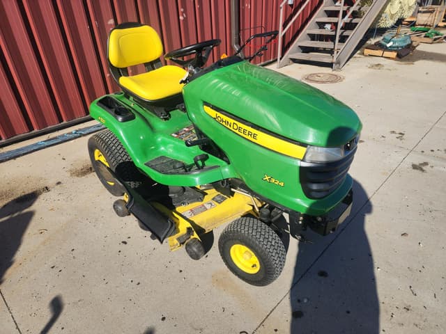 Image of John Deere X324 equipment image 2