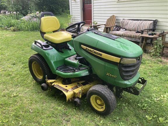 Image of John Deere X540 equipment image 2