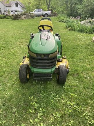 Image of John Deere X540 equipment image 3