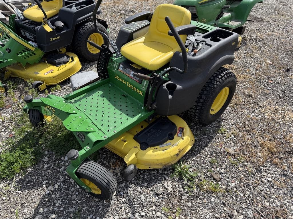 2007 John Deere Z425 Equipment Image0