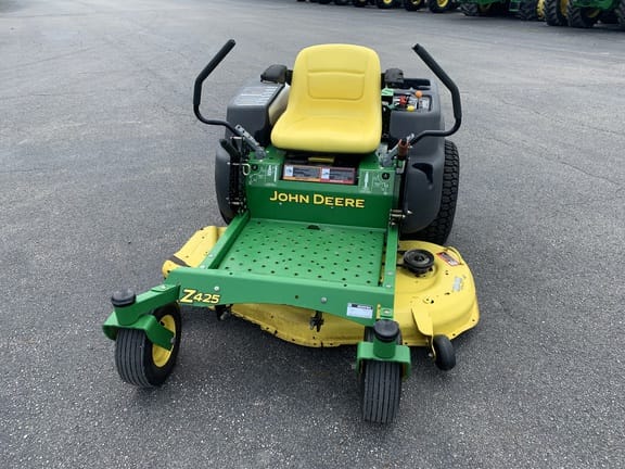 2007 John Deere Z425 Equipment Image0