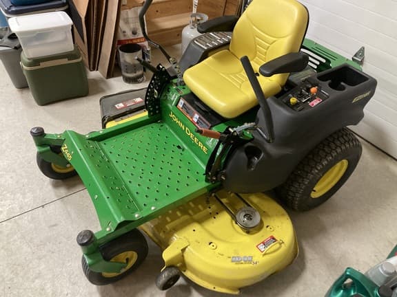 Image of John Deere Z445 Primary image