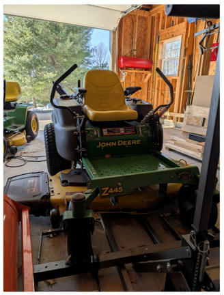 Image of John Deere Z445 equipment image 2