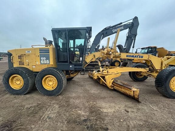 Image of Komatsu GD655 equipment image 4