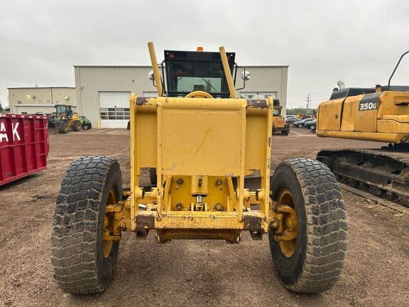 Image of Komatsu GD655 equipment image 2