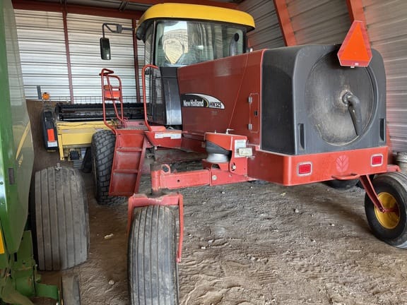 2007 New Holland HW325 Equipment Image0