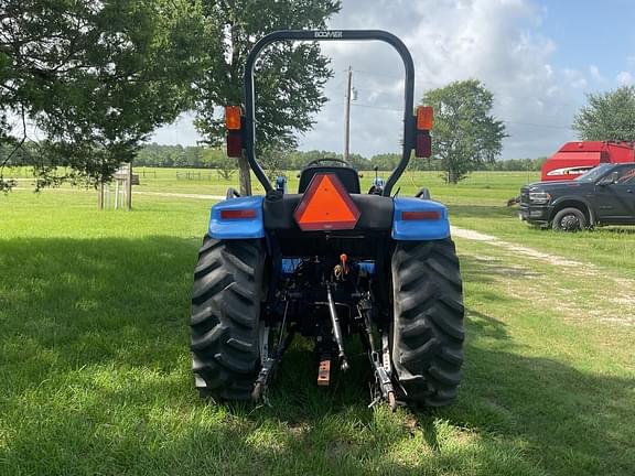 Image of New Holland TC40A equipment image 4