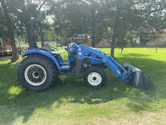 Image of New Holland TC40A equipment image 3