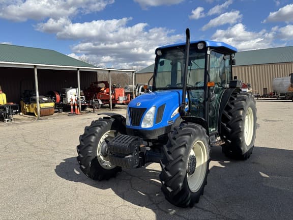 Image of New Holland TN75SA equipment image 3