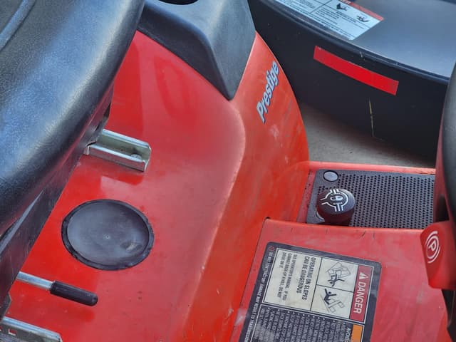 Image of Simplicity Prestige equipment image 4