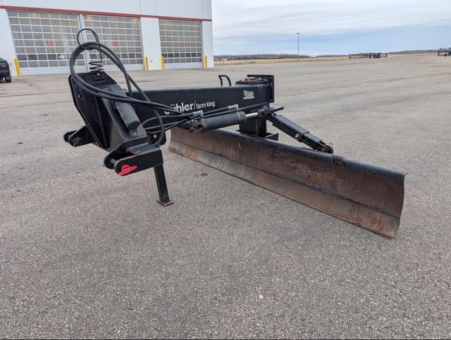 Image of Buhler Farm King 150 equipment image 4