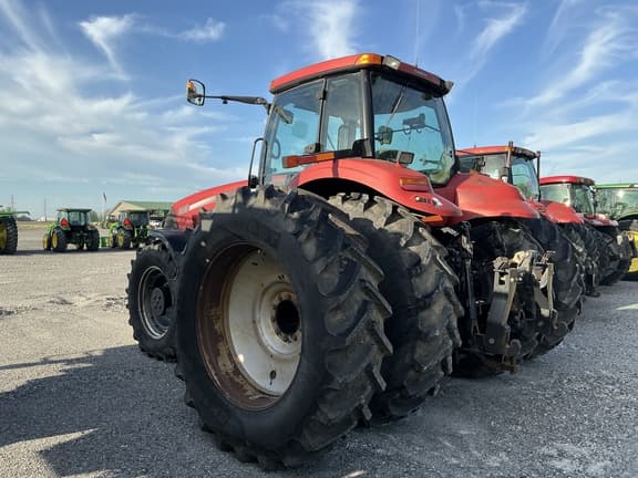 Image of Case IH Magnum 305 equipment image 3