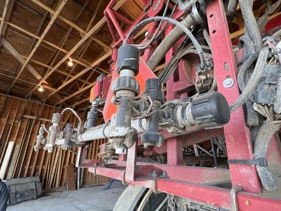 Image of Case IH Patriot 4420 equipment image 3