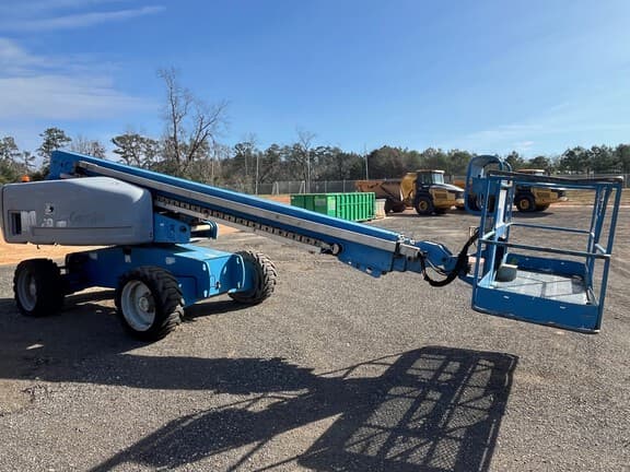 Image of Genie S-60 equipment image 1