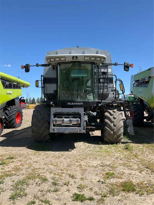 Image of Gleaner R75 equipment image 1
