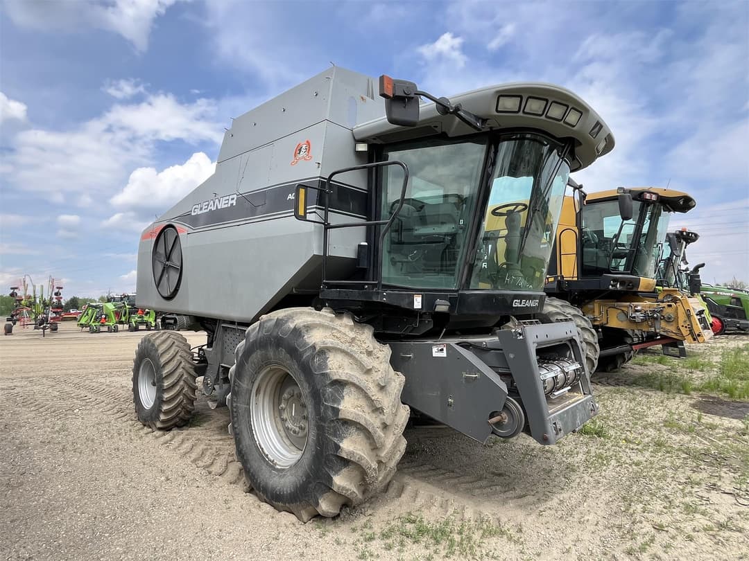 Image of Gleaner R75 Primary image