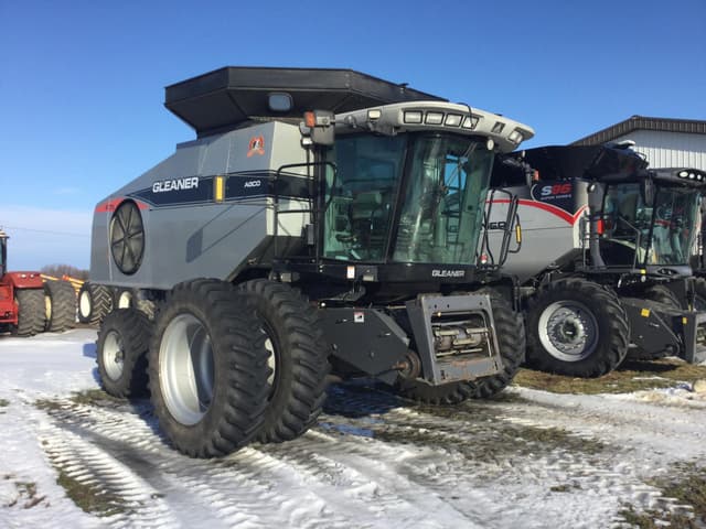 Image of Gleaner R75 equipment image 1