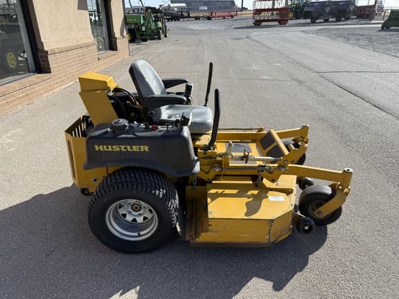 Image of Hustler Super Z equipment image 2